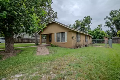 603 N Resident Street, Wharton, TX 77488 - Photo 3