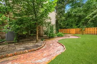 11 Thorn Berry Pl, The Woodlands, TX 77381 - Photo 43