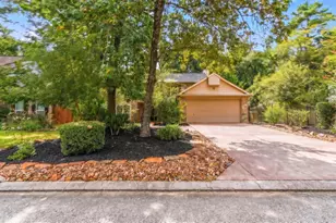 11 Thorn Berry Pl, The Woodlands, TX 77381 - Photo 1