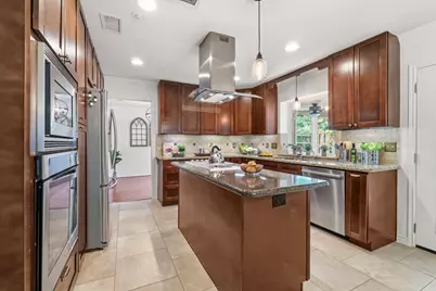 11 Thorn Berry Place, The Woodlands, TX 77381 - Photo 27