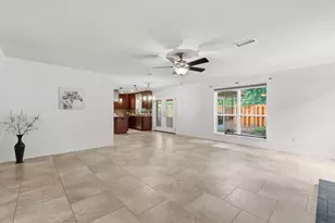 11 Thorn Berry Pl, The Woodlands, TX 77381 - Photo 15