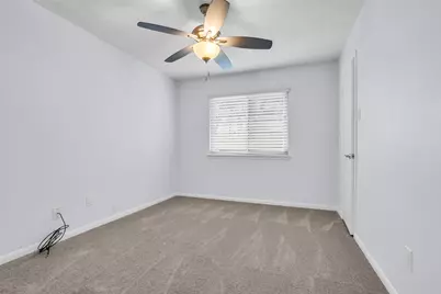 1806 Meadowlocke Lane, Sugar Land, TX 77478 - Photo 27