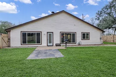 1806 Meadowlocke Lane, Sugar Land, TX 77478 - Photo 37