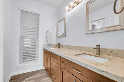 1806 Meadowlocke Lane, Sugar Land, TX 77478 - Photo 31