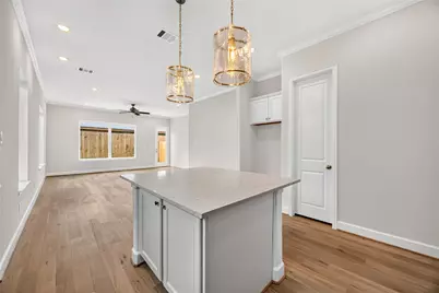 1530 W 34th Street, Houston, TX 77018 - Photo 11