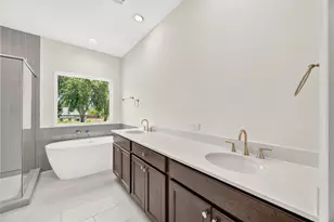 1530 W 34th St, Houston, TX 77018 - Photo 23