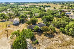 4672 Rakowitz Rd, Adkins, TX 78101 - Photo 19