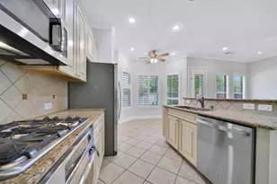 6523 Monrovia Ln, Sugar Land, TX 77479 - Photo 13