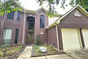 3121 English Oaks Blvd, Pearland, TX 77584 - Photo 3
