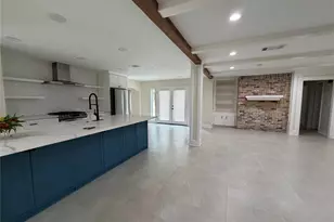2 Bayleaf Ln, The Woodlands, TX 77380 - Photo 11