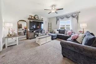 1130 Hinged Opal Dr, Rosharon, TX 77583 - Photo 7