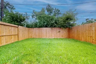 6211 Fairchild St, Houston, TX 77028 - Photo 15