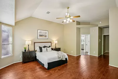 8822 Ballinger Drive, Houston, TX 77064 - Photo 23