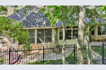 8822 Ballinger Drive, Houston, TX 77064 - Photo 37