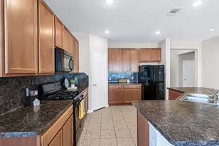 11103 Avery Oaks Ln, Richmond, TX 77406 - Photo 9