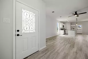 8 Donna Ct, Brookshire, TX 77423 - Photo 5