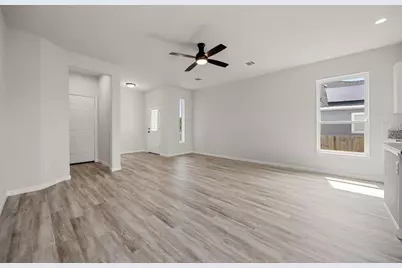 8 Donna Court, Brookshire, TX 77423 - Photo 7