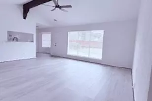 12123 Plumpoint Dr, Houston, TX 77099 - Photo 11