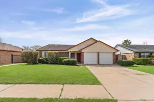 12123 Plumpoint Dr, Houston, TX 77099 - Photo 1