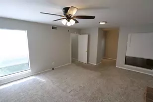 9526 Val Verde St, Houston, TX 77063 - Photo 29