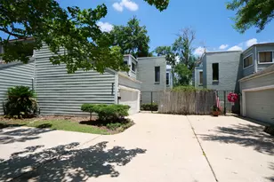 9526 Val Verde St, Houston, TX 77063 - Photo 1