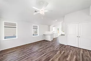 25786 John Wayne Ct, Splendora, TX 77372 - Photo 5