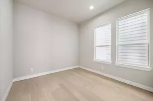 5819 Mansfield Heights Ln, Houston, TX 77091 - Photo 9