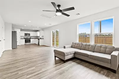 105 Avalon Drive, Huntsville, TX 77320 - Photo 7