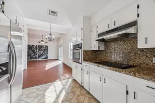 3310 Longfield Cir, Houston, TX 77063 - Photo 13