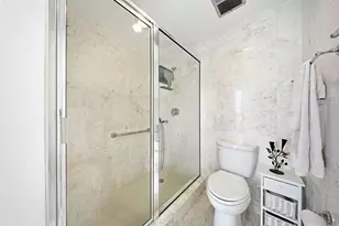 2001 Holcombe Blvd, Houston, TX 77030 - Photo 13