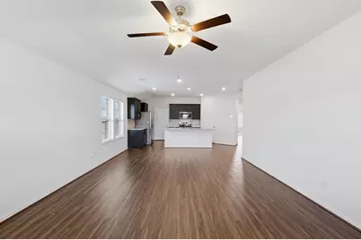 8811 Beacon Mill Drive, Cypress, TX 77433 - Photo 9