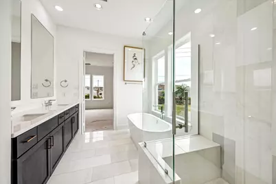 1008 Golden Nectar, Houston, TX 77008 - Photo 5