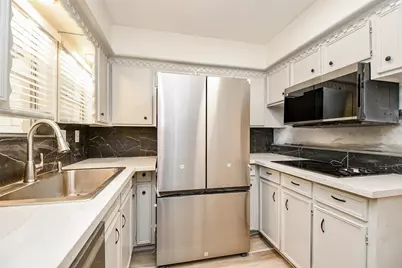162 Bluebonnet Street, Sugar Land, TX 77478 - Photo 13