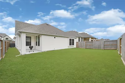 12331 Palmetto Dr, Mont Belvieu, TX 77523 - Photo 5