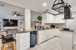 3814 Gamlin Bend Dr, Houston, TX 77082 - Photo 11