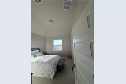 11904 Lawton Creek Lane, Houston, TX 77051 - Photo 13