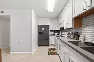 6541 Wanda Ln, Houston, TX 77074 - Photo 15