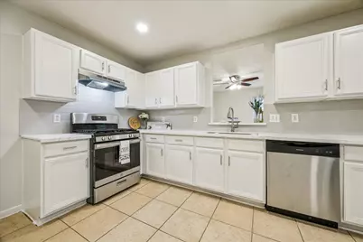 5239 Sugar Bush Drive, Houston, TX 77048 - Photo 1