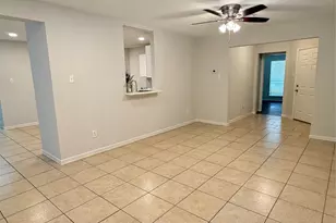 5239 Sugar Bush Dr, Houston, TX 77048 - Photo 5