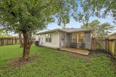 5239 Sugar Bush Drive, Houston, TX 77048 - Photo 21