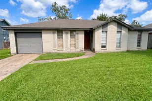 7410 Canary Cir, Texas City, TX 77591 - Photo 1