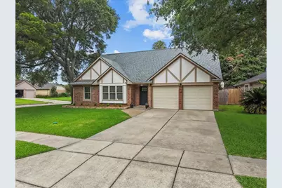 423 Starborrough Drive, League City, TX 77573 - Photo 3