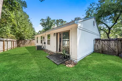 7 Hasting Oak Court, The Woodlands, TX 77381 - Photo 25
