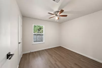 7 Hasting Oak Court, The Woodlands, TX 77381 - Photo 21