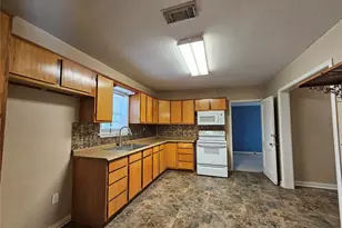 1995 Fm 522, West Columbia, TX 77486 - Photo 9