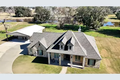 726 Stallion Circle, Angleton, TX 77515 - Photo 3