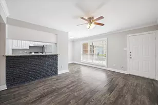 201 Emerson St, Houston, TX 77006 - Photo 1