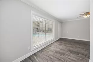 201 Emerson St, Houston, TX 77006 - Photo 5