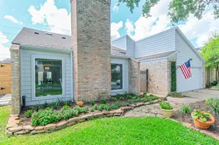 13919 Swiss Hill Dr, Houston, TX 77077 - Photo 1