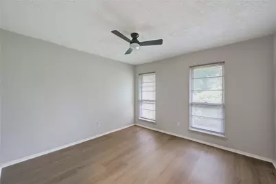 10523 Towne Square Road, Sugar Land, TX 77498 - Photo 21